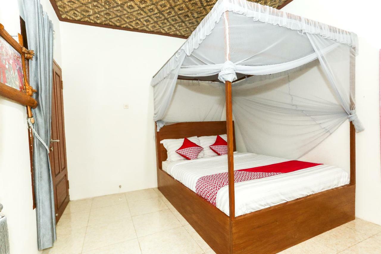 Vaccinated Staff - Oyo 1230 Kampoeng Osing Syariah Guesthouse บันยูวังงี ภายนอก รูปภาพ